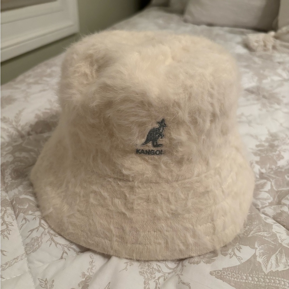 Vintage 1990s Kangol Furgora® Bucket Hat - Ivory Size Small